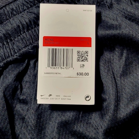 Nike Dri-Fit Basketball Shorts (2 of 2) - Picture 7 of 9